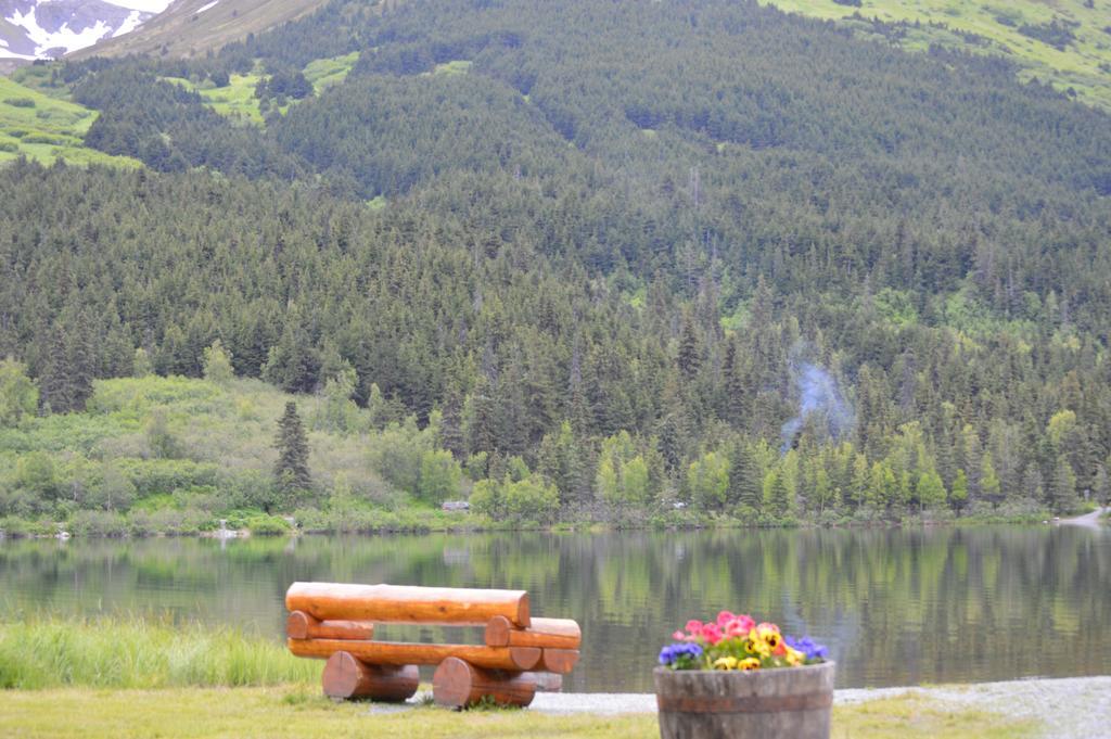 Summit Lake Lodge Zimmer foto